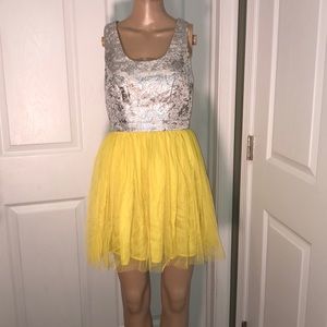 bluejuice Silver/Yellow Dress. NWT. S